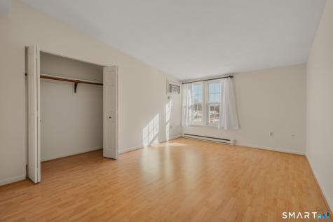 82 Sunset Street Waterford CT 06385