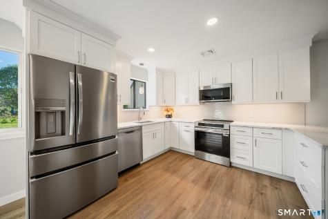 85 Heritage Village Southbury CT 06488