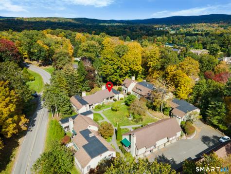 85 Heritage Village Southbury CT 06488