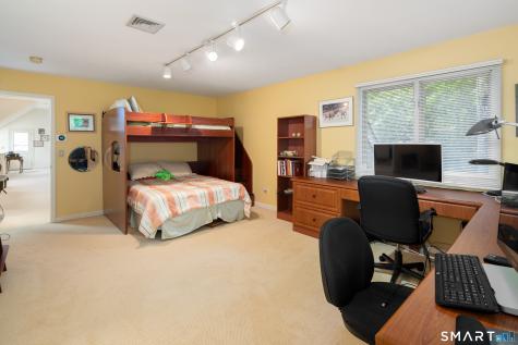 6 Barnes West Road Stamford CT 06902