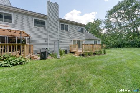 19 Sunridge Lane Cromwell CT 06416
