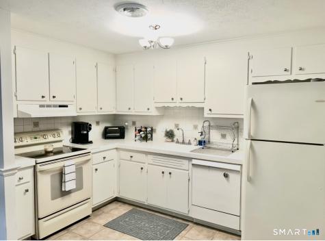 96 Coronado Drive Newington CT 06111