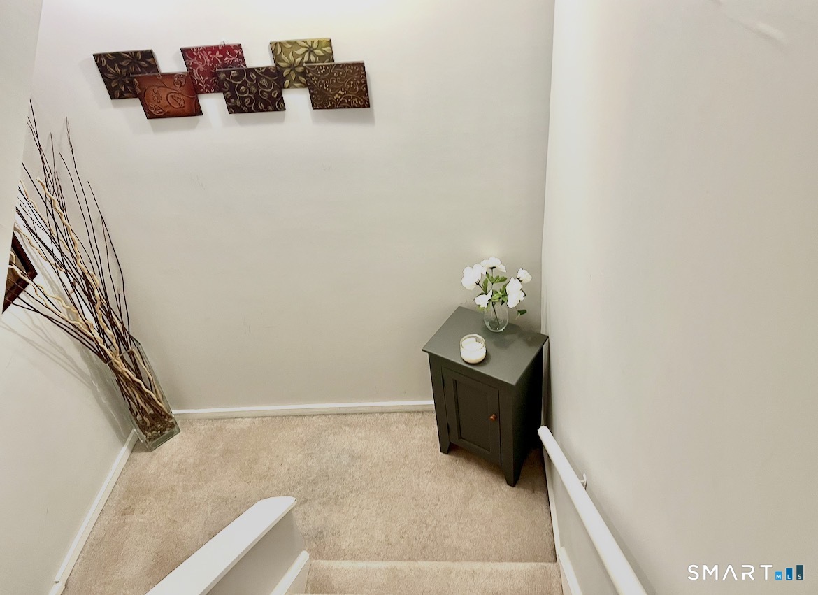 96 Coronado Drive Newington CT 06111