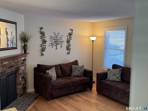 7 Bay Path Way Branford CT 06405