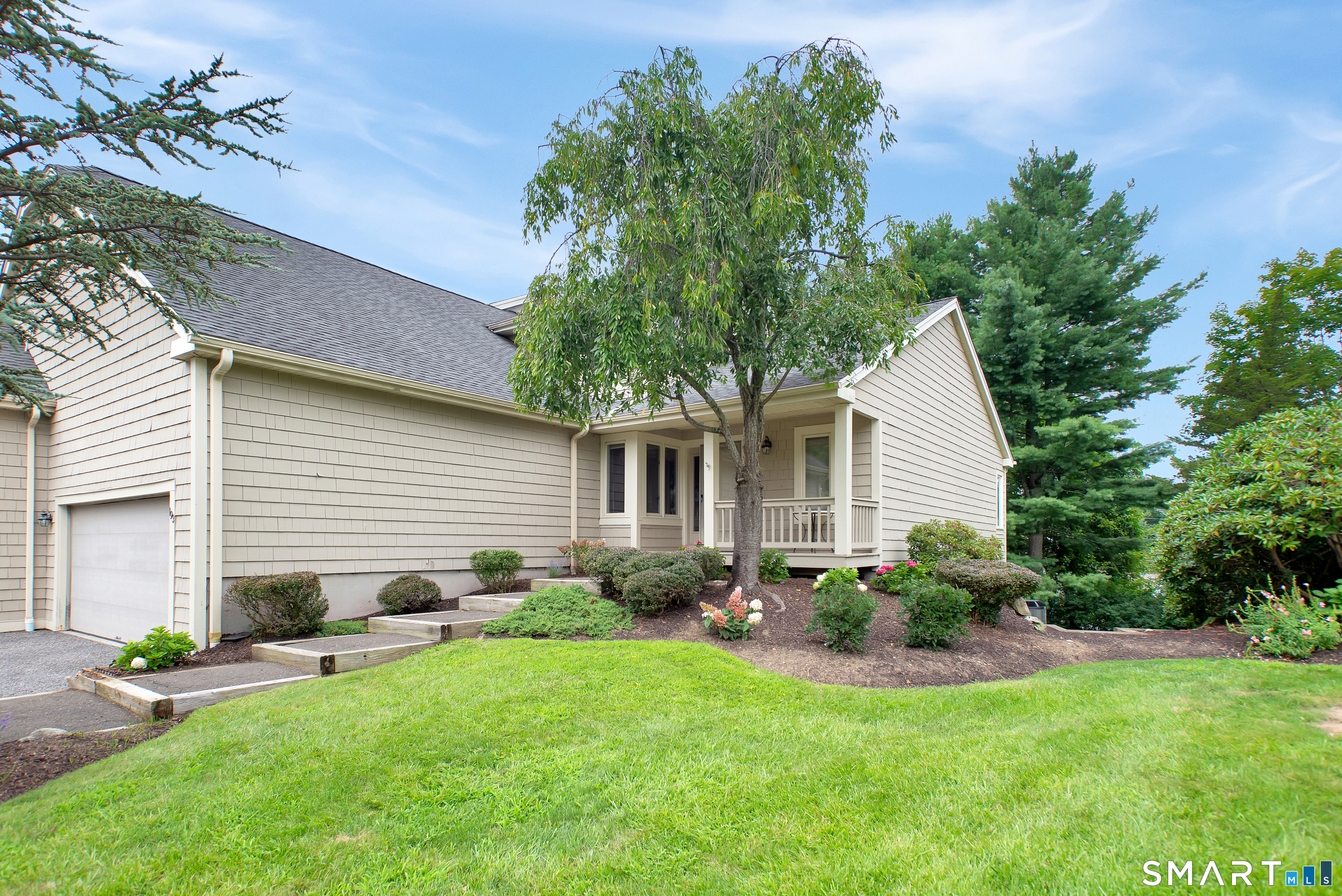 12 Boulevard Drive Danbury CT 06810