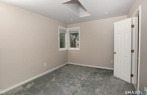 12 Boulevard Drive Danbury CT 06810