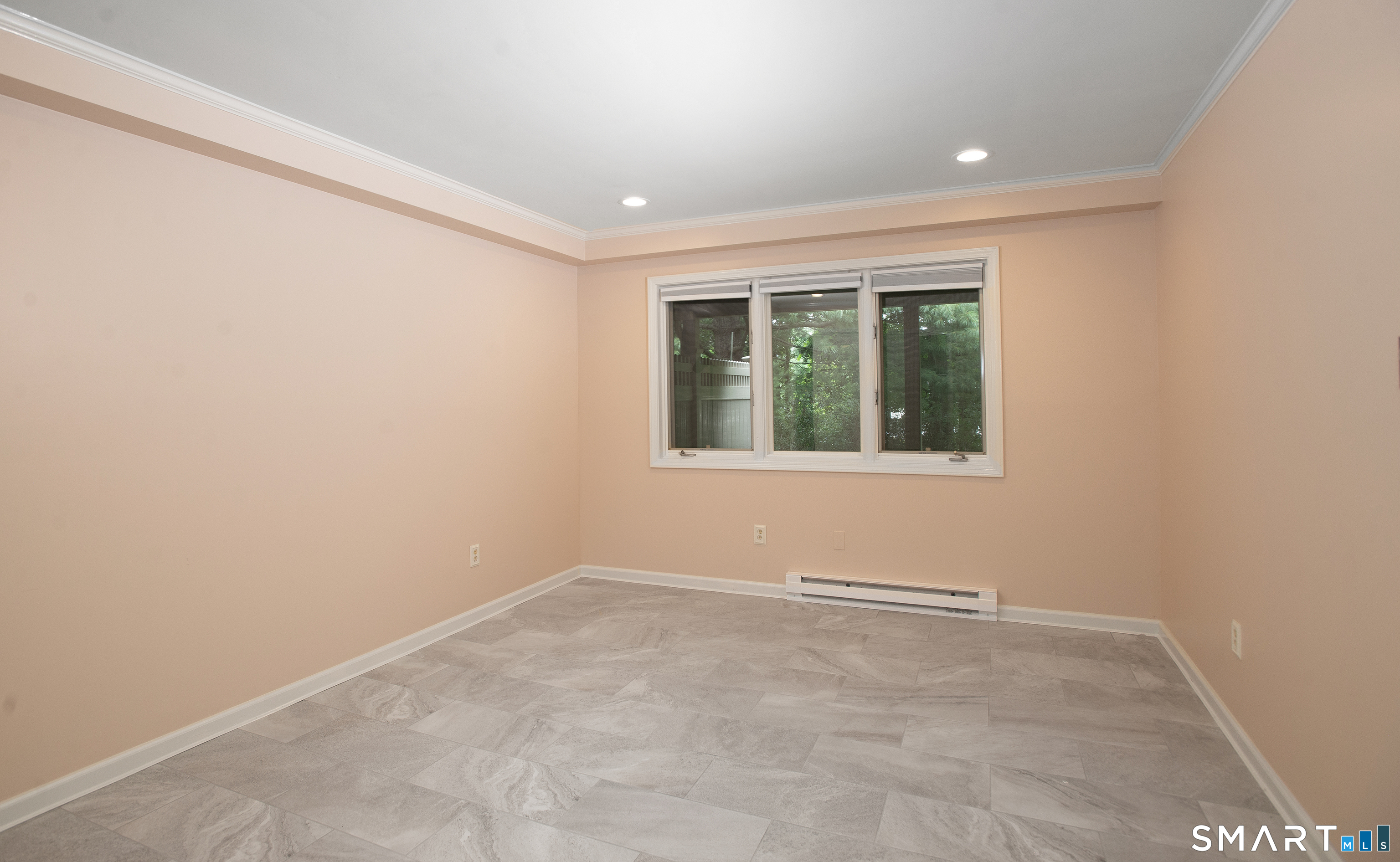 12 Boulevard Drive Danbury CT 06810
