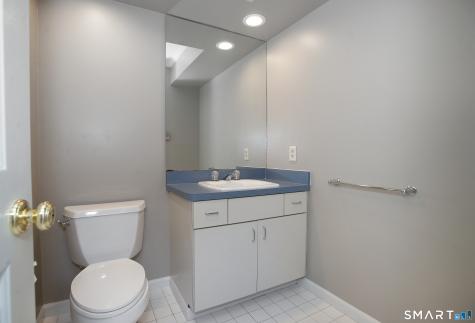 12 Boulevard Drive Danbury CT 06810