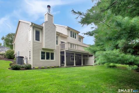 12 Boulevard Drive Danbury CT 06810