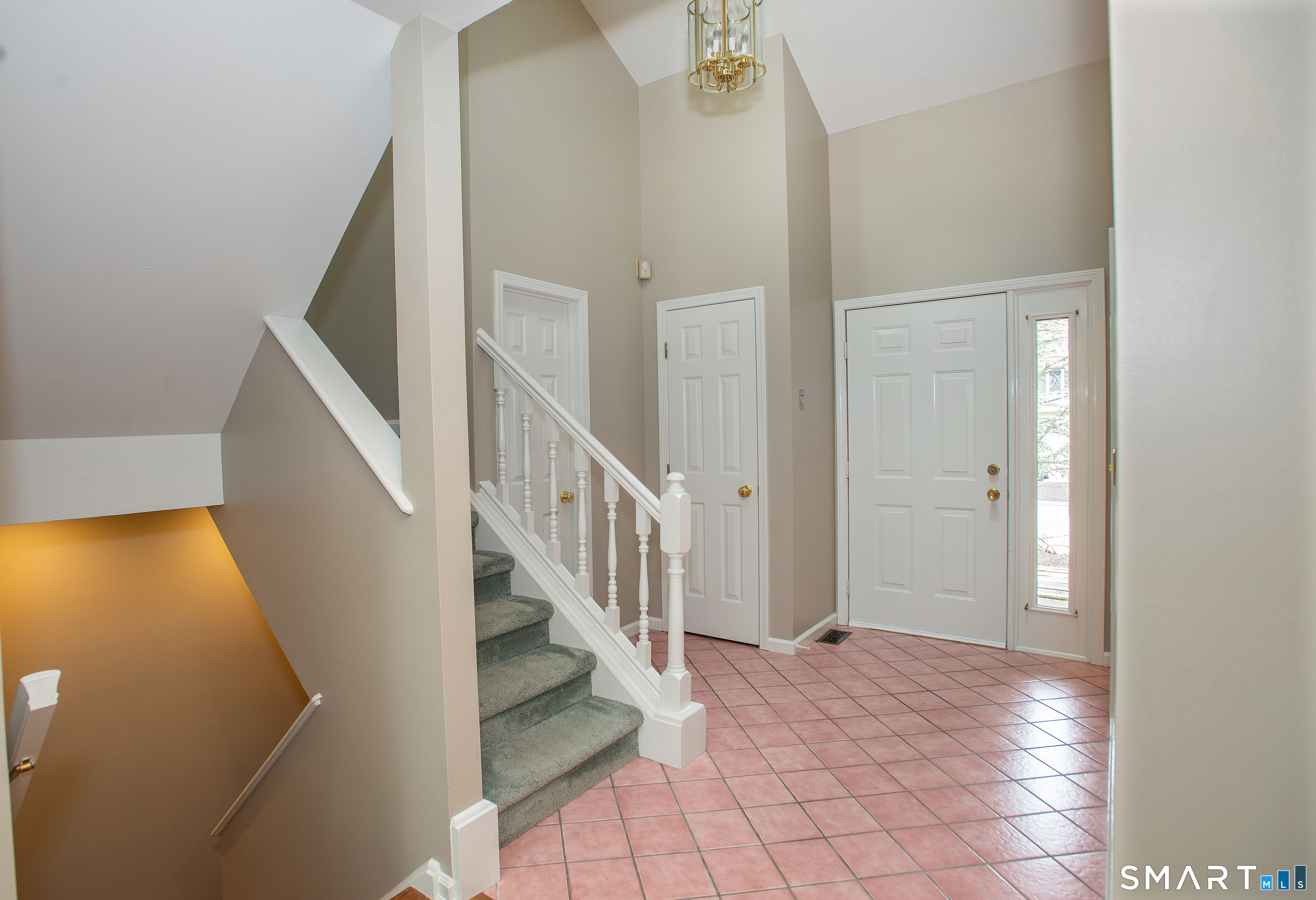 12 Boulevard Drive Danbury CT 06810