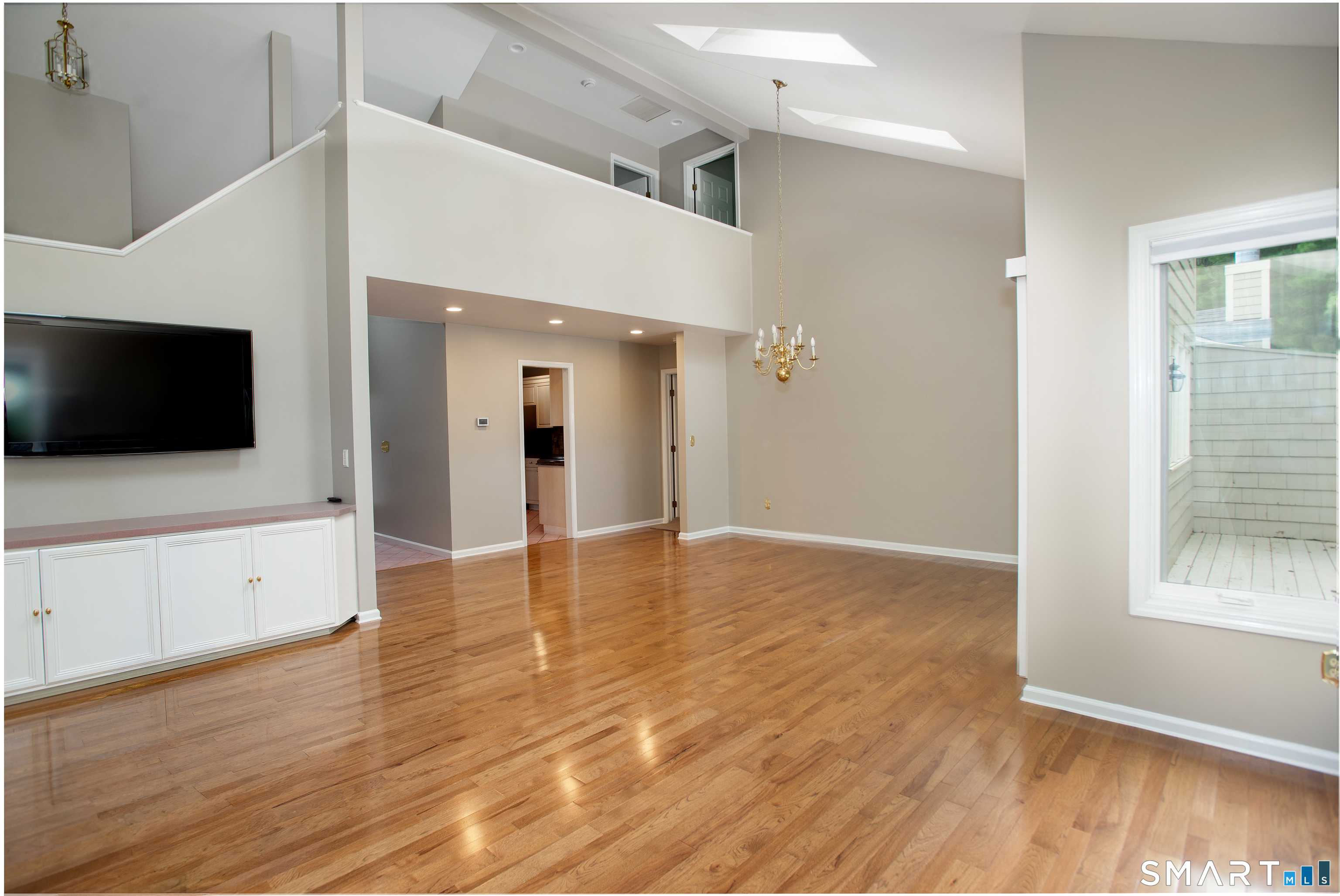 12 Boulevard Drive Danbury CT 06810