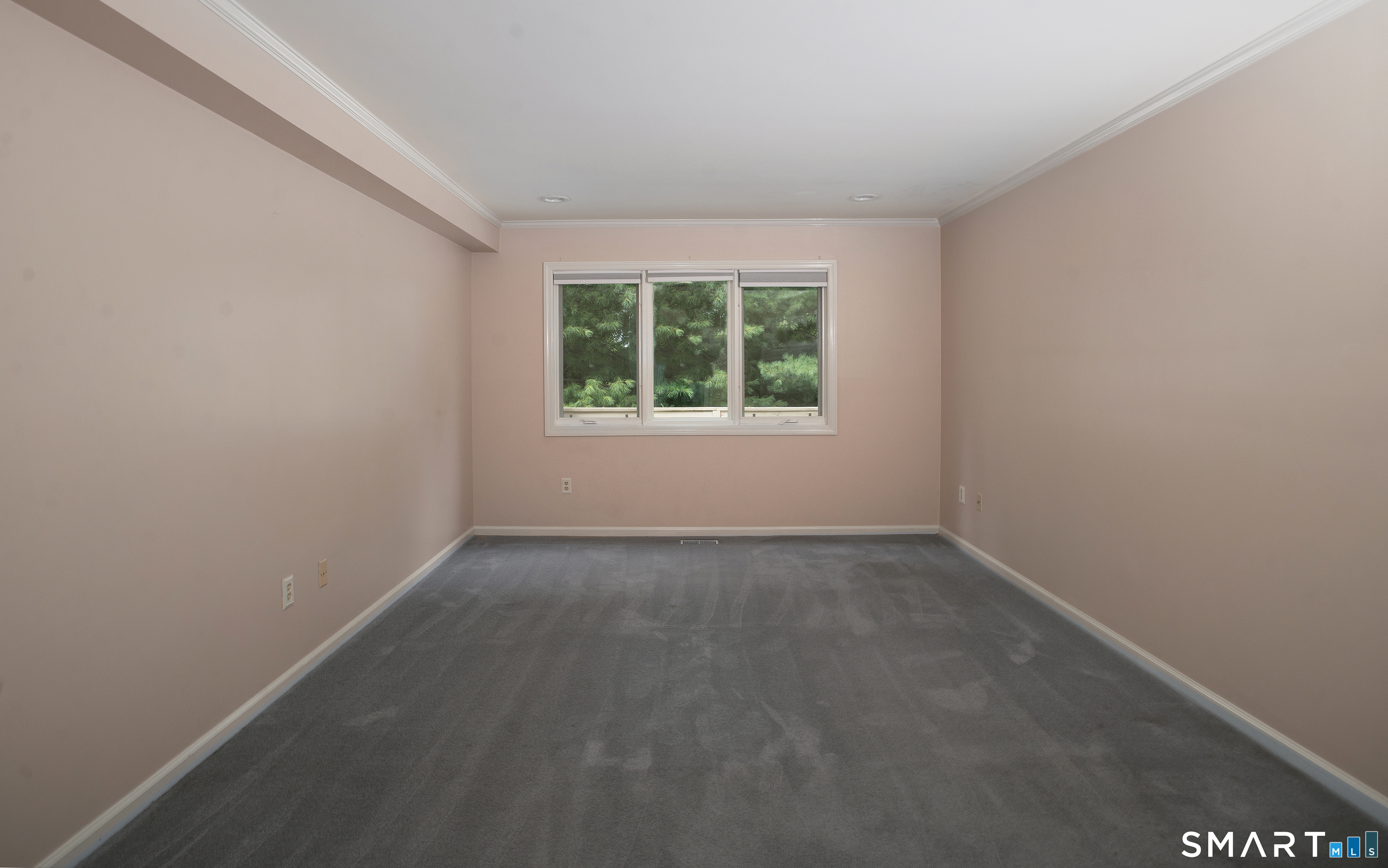 12 Boulevard Drive Danbury CT 06810