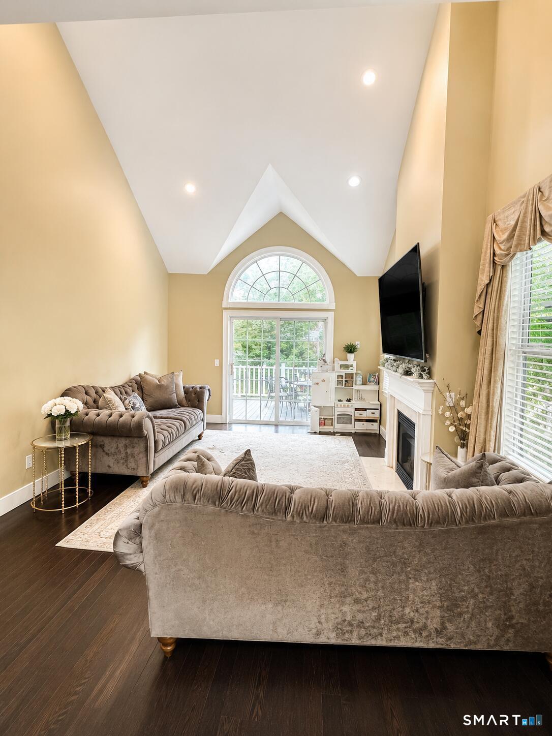 52 Faith Lane Danbury CT 06810