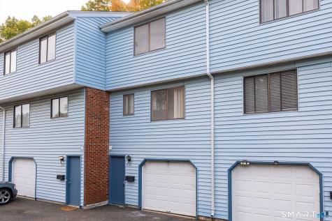 518 Blackstone Village Meriden CT 06450