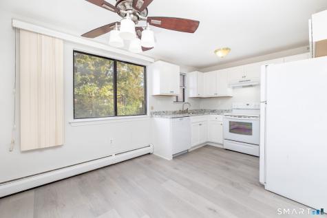 518 Blackstone Village Meriden CT 06450