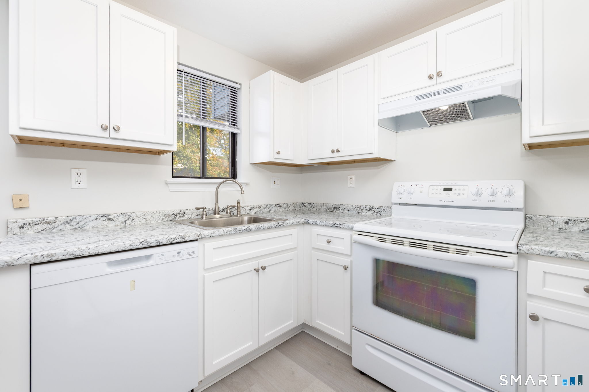 518 Blackstone Village Meriden CT 06450