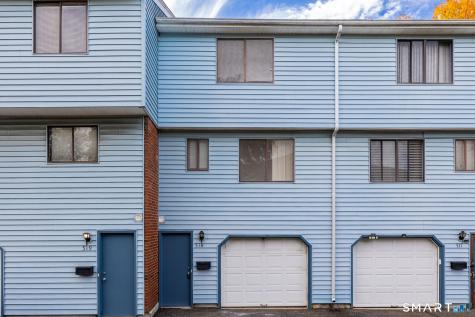 518 Blackstone Village Meriden CT 06450