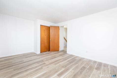 518 Blackstone Village Meriden CT 06450