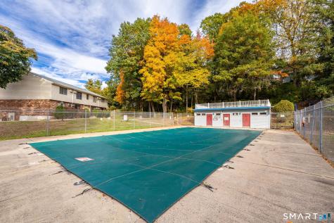 518 Blackstone Village Meriden CT 06450