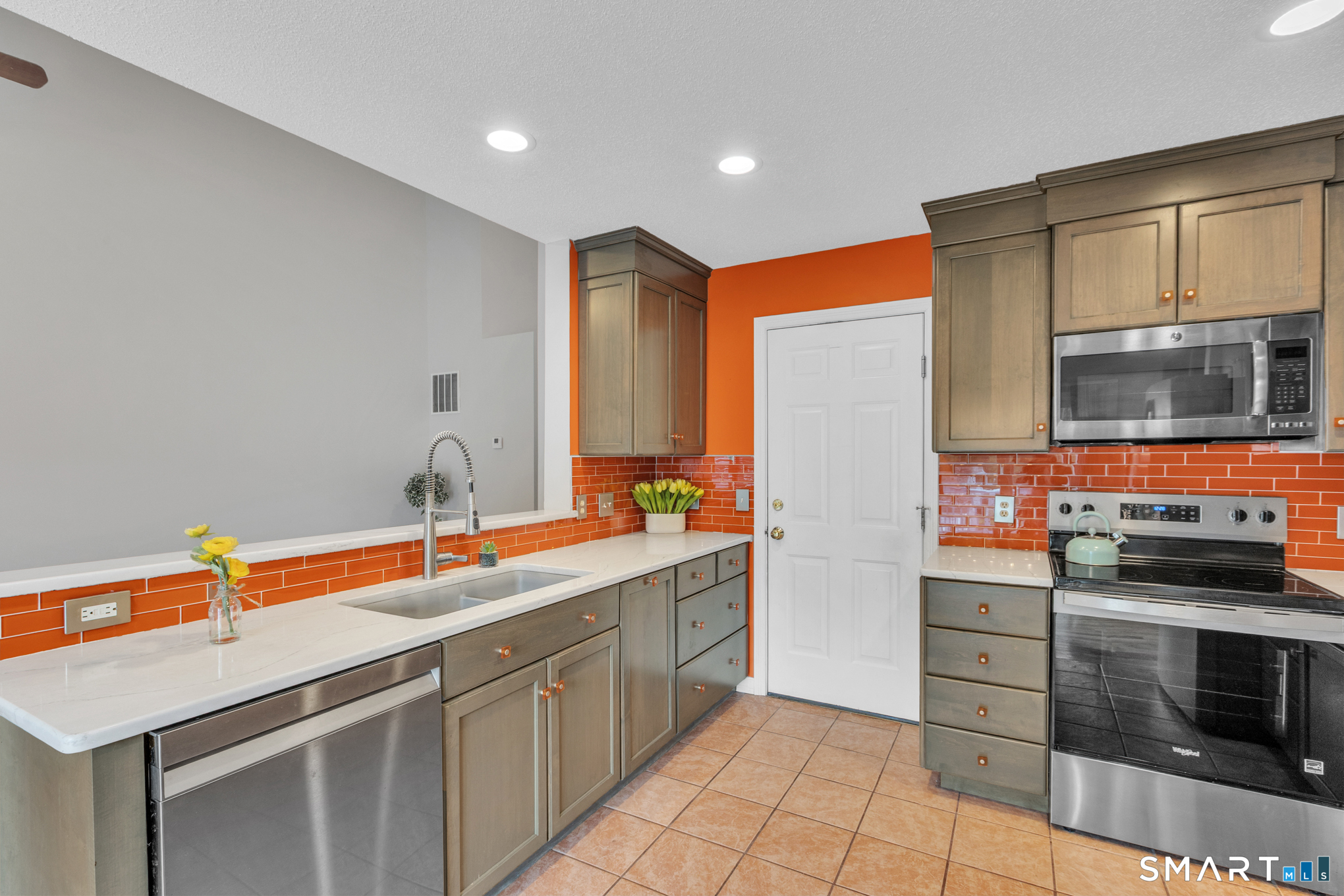 36 Primrose Lane Suffield CT 06078
