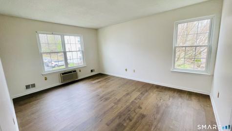 68 Rockledge Loop Torrington CT 06790