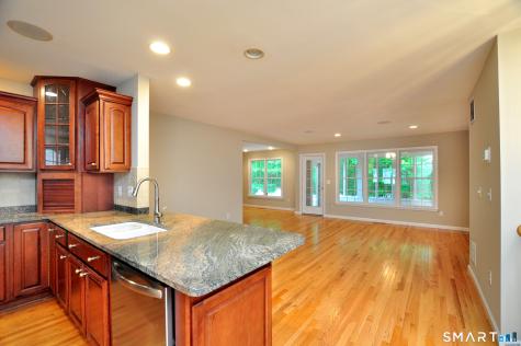 127 Kings Way Windsor CT 06095