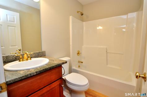 127 Kings Way Windsor CT 06095