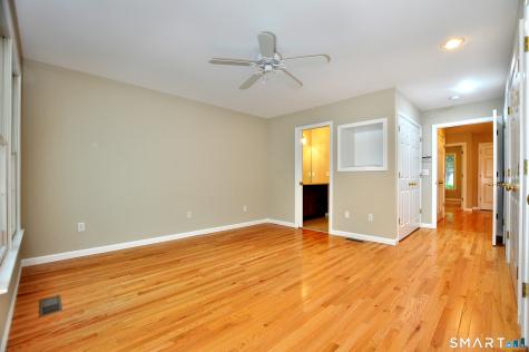 127 Kings Way Windsor CT 06095