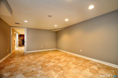 127 Kings Way Windsor CT 06095