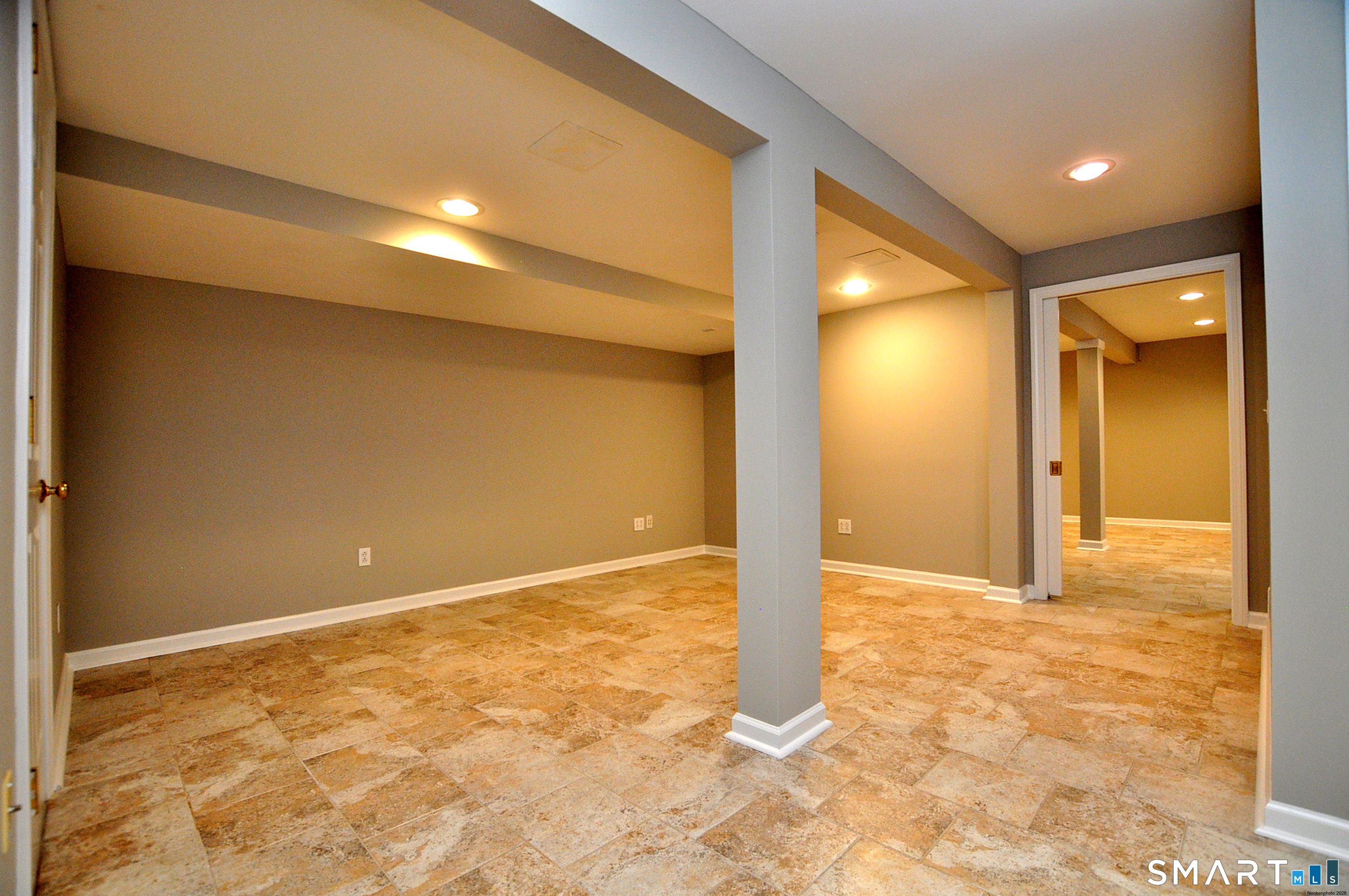 127 Kings Way Windsor CT 06095