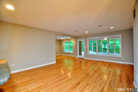 127 Kings Way Windsor CT 06095