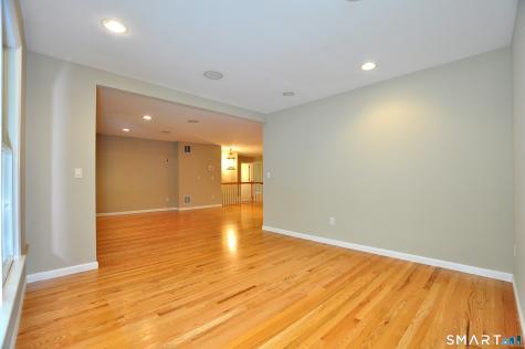 127 Kings Way Windsor CT 06095