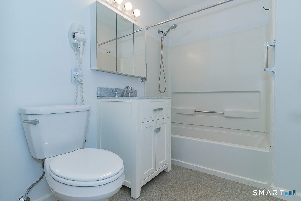29 Millbrook Court Newington CT 06111