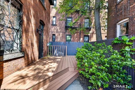 7 Wooster Place New Haven CT 06511