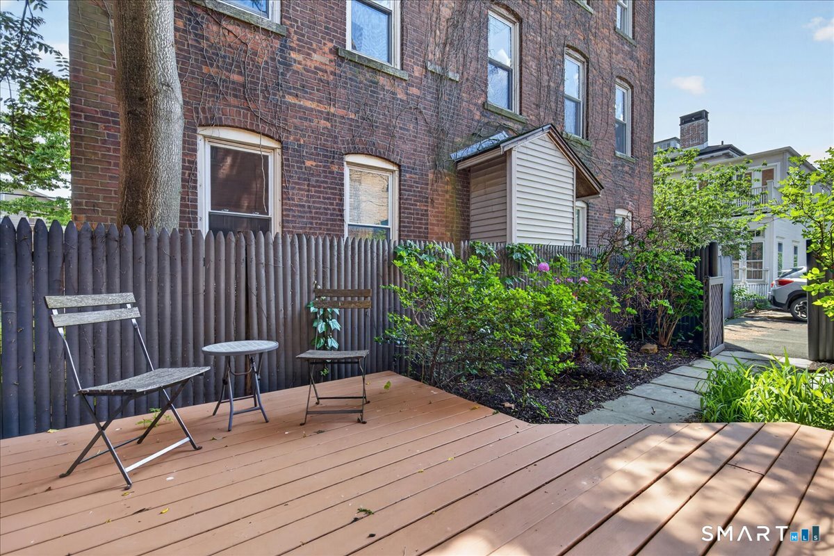 7 Wooster Place New Haven CT 06511
