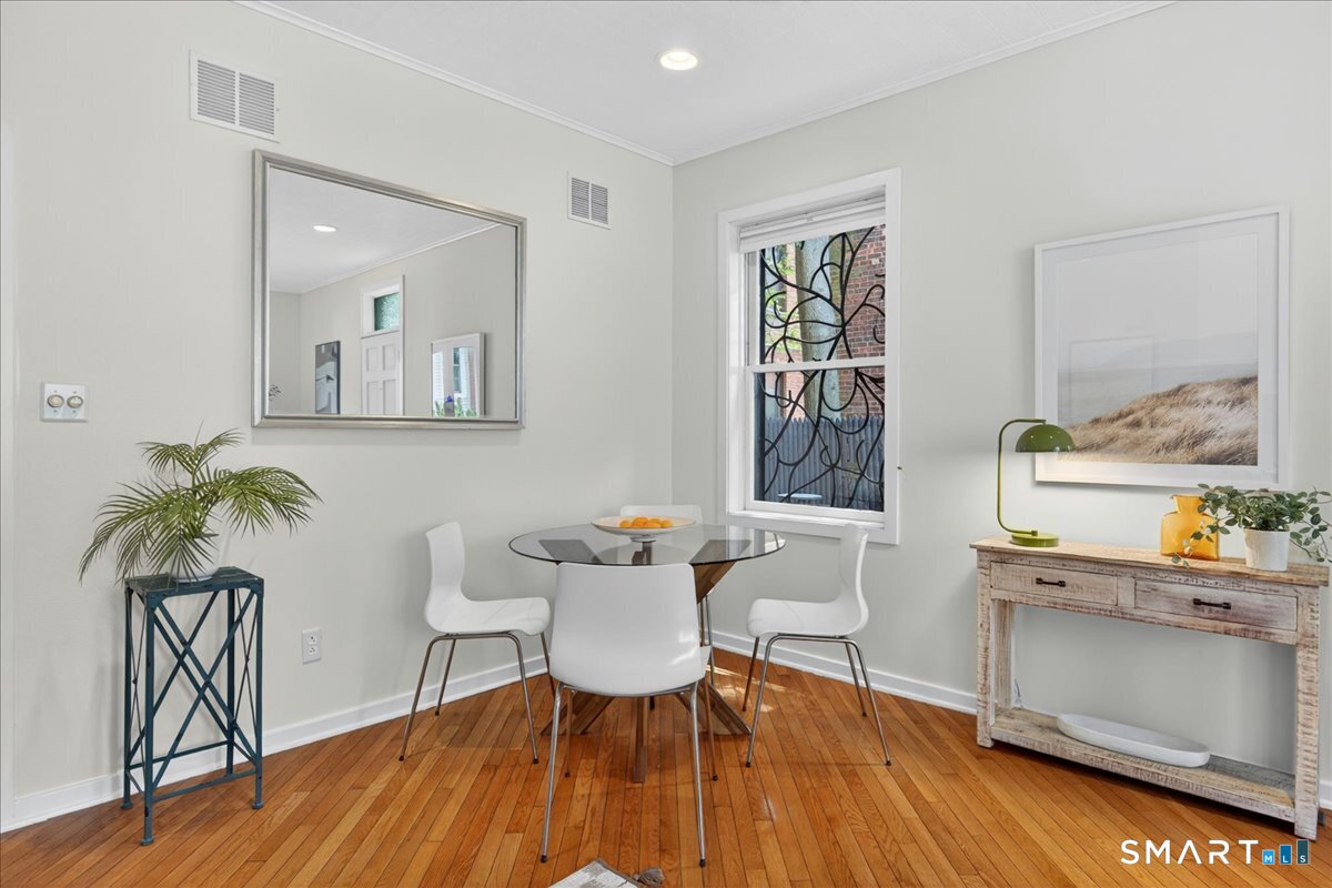 7 Wooster Place New Haven CT 06511