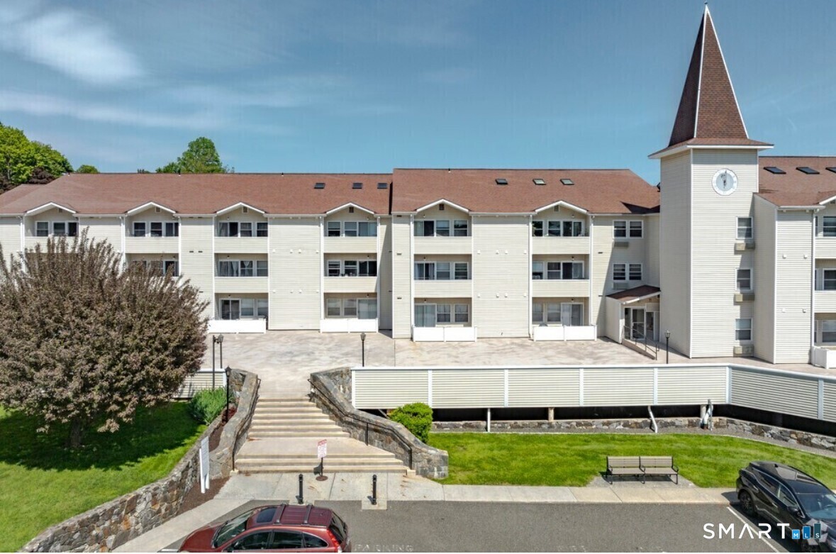 163 South Street Danbury CT 06810