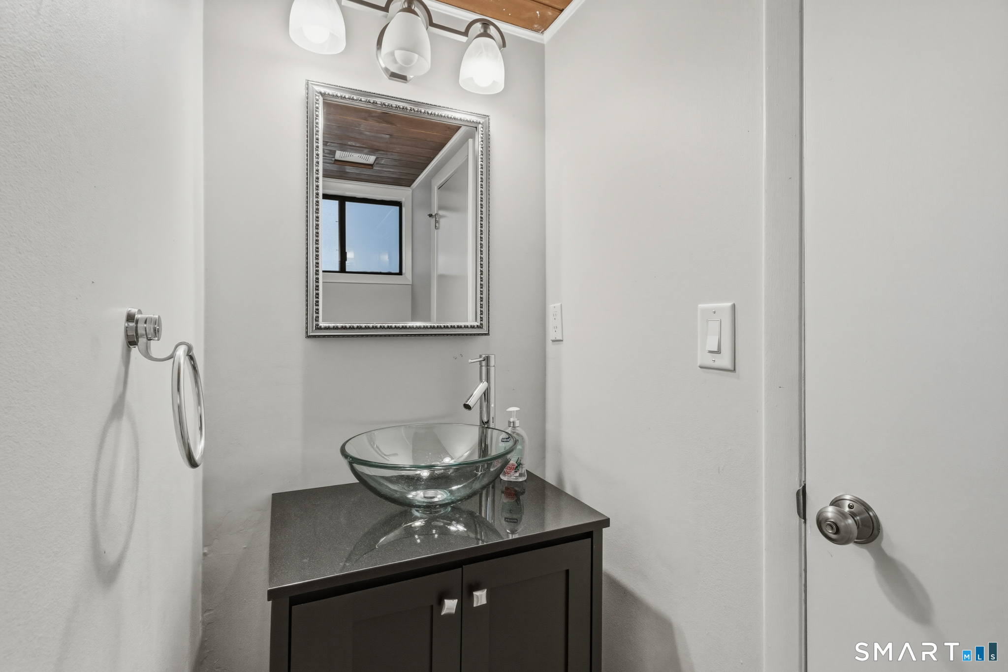 2 Gillette Court Simsbury CT 06070