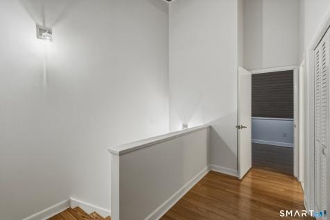 2 Gillette Court Simsbury CT 06070