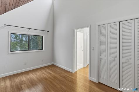 2 Gillette Court Simsbury CT 06070