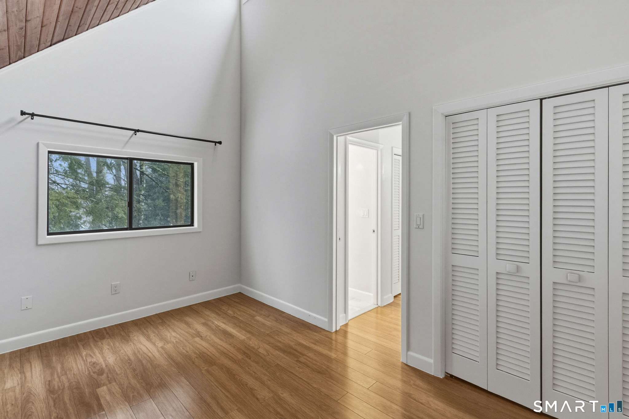 2 Gillette Court Simsbury CT 06070