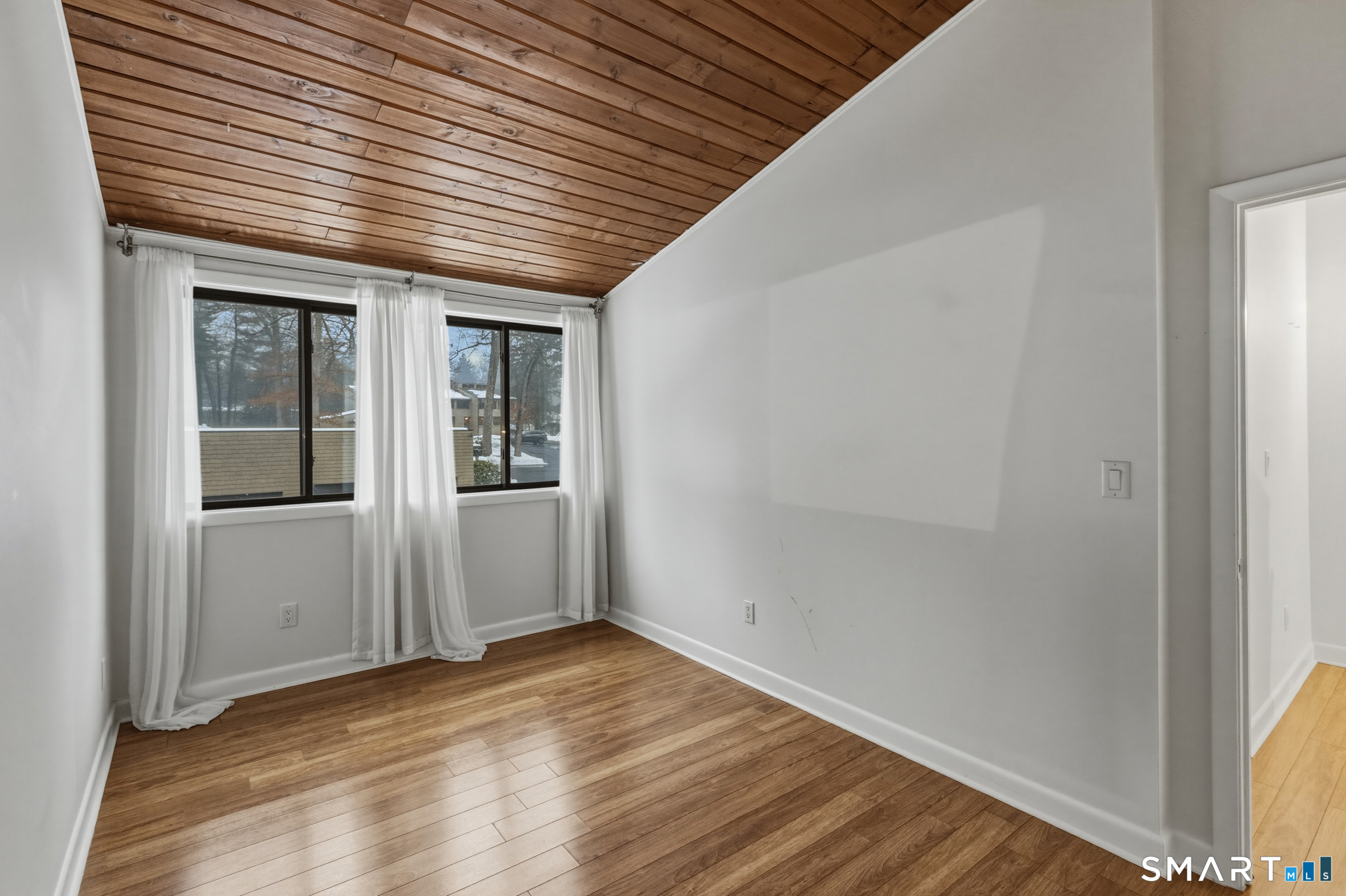 2 Gillette Court Simsbury CT 06070