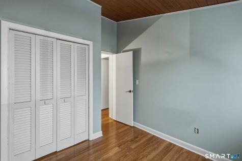 2 Gillette Court Simsbury CT 06070