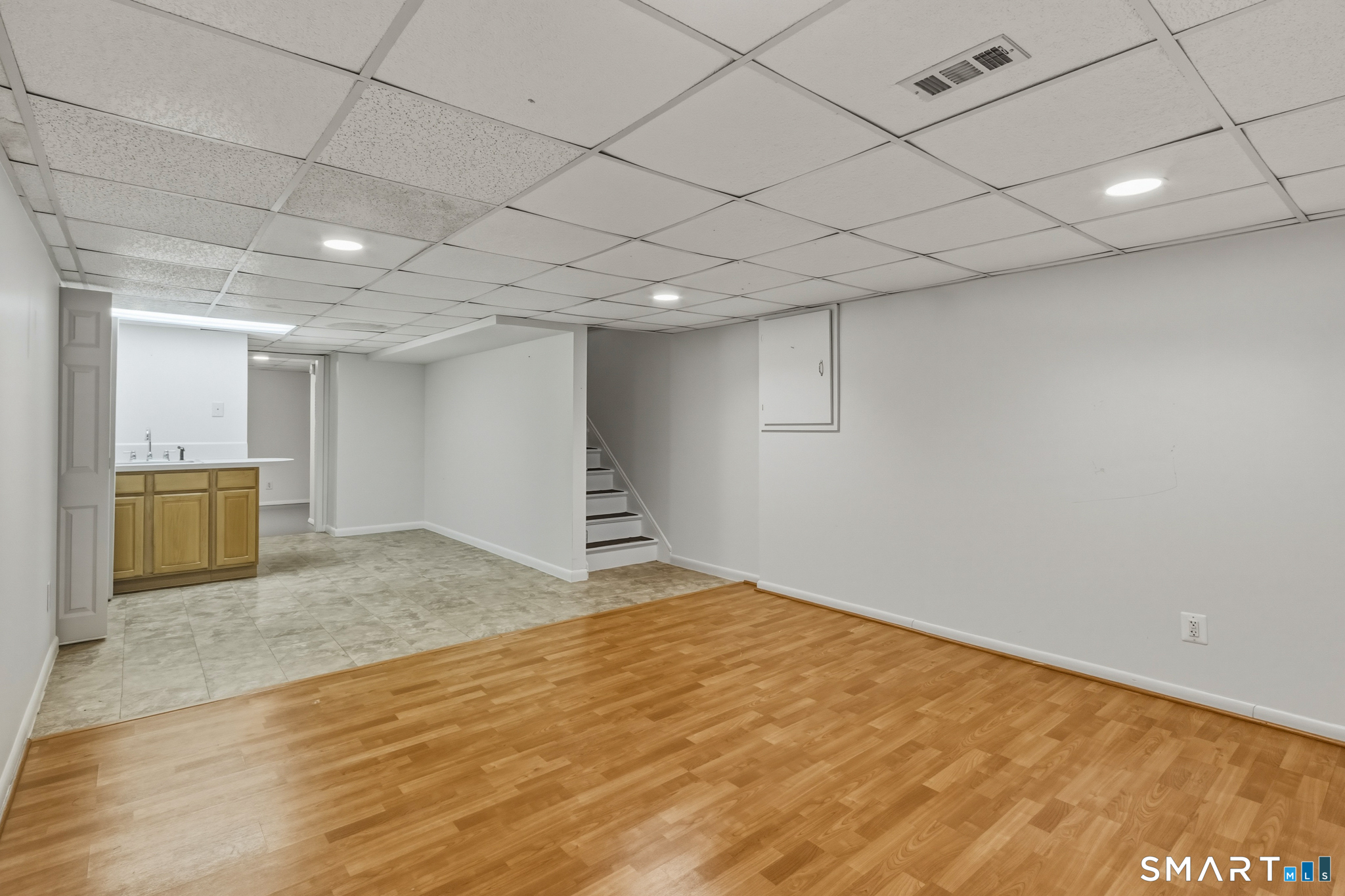 2 Gillette Court Simsbury CT 06070