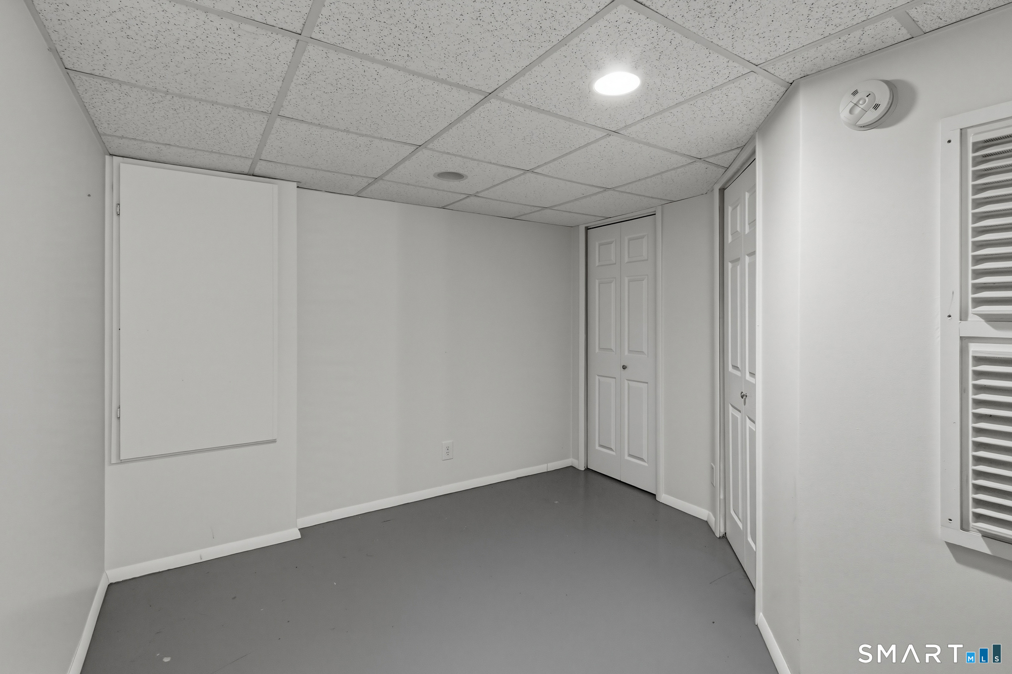 2 Gillette Court Simsbury CT 06070