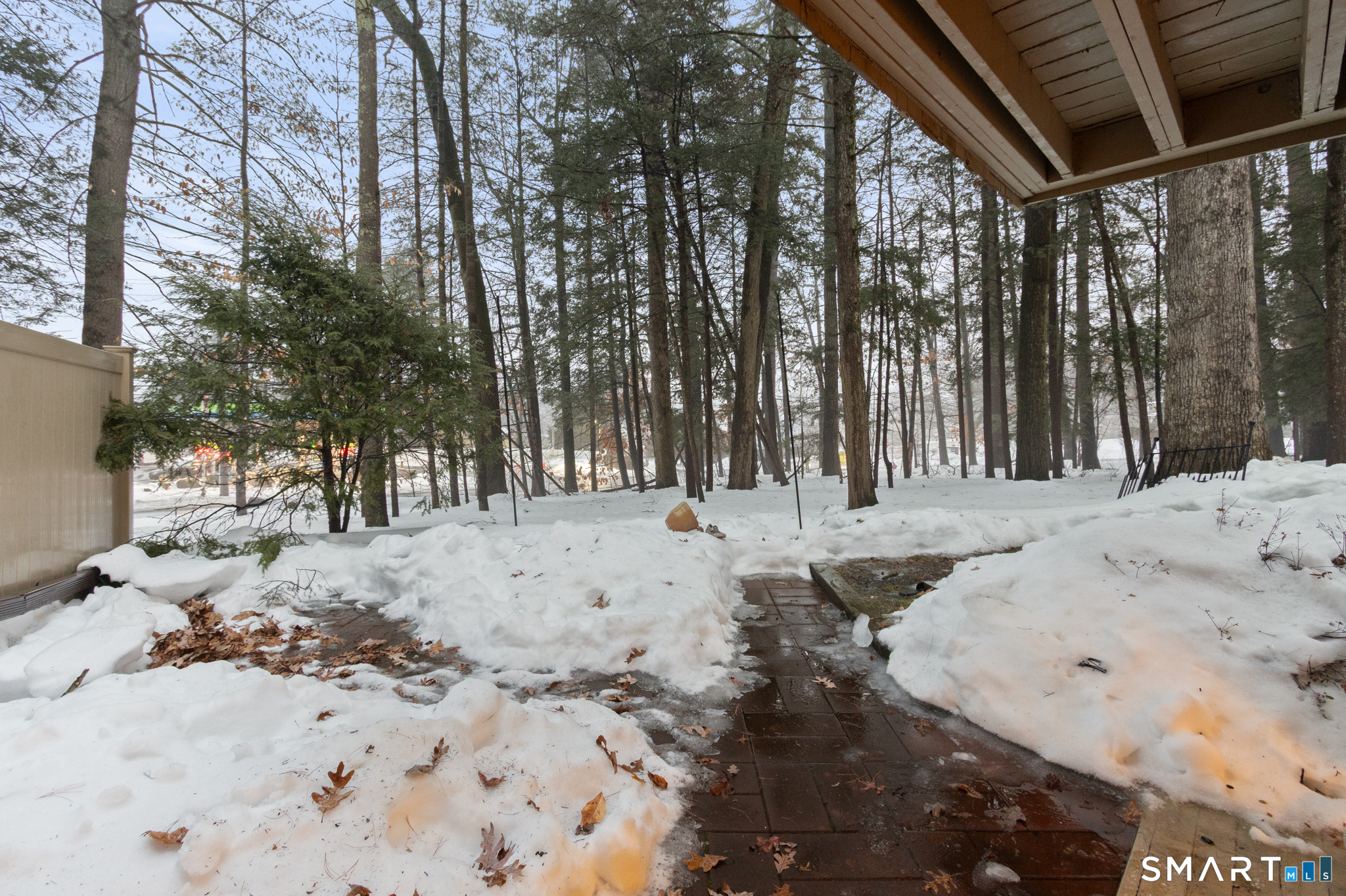 2 Gillette Court Simsbury CT 06070