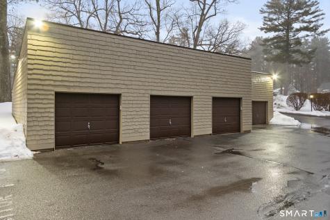 2 Gillette Court Simsbury CT 06070