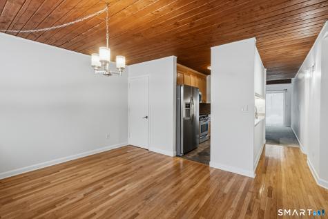 2 Gillette Court Simsbury CT 06070