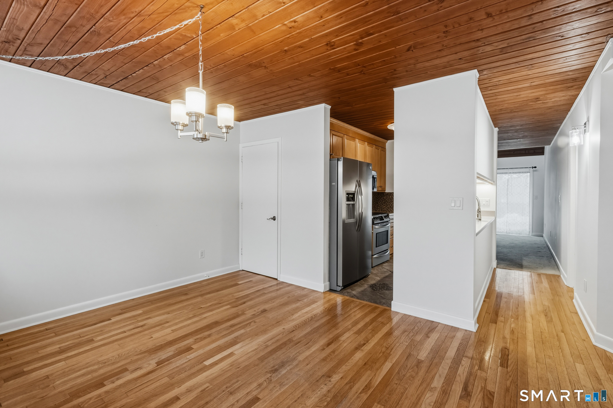 2 Gillette Court Simsbury CT 06070