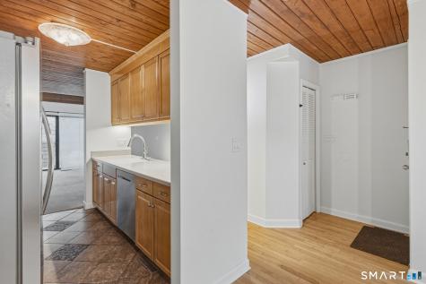 2 Gillette Court Simsbury CT 06070